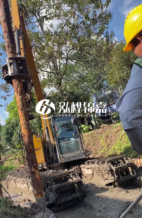 景德鎮(zhèn)河道清淤專業(yè)施工-狹窄河道挖機(jī)清理河道的方法？