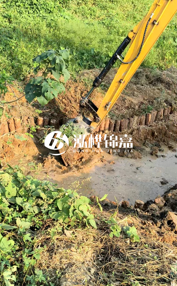 德州河道清淤專業(yè)施工-打完松木樁后為何需要立即清理淤泥？